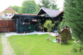Frenk cottage 5 km from the airport Šenčur
